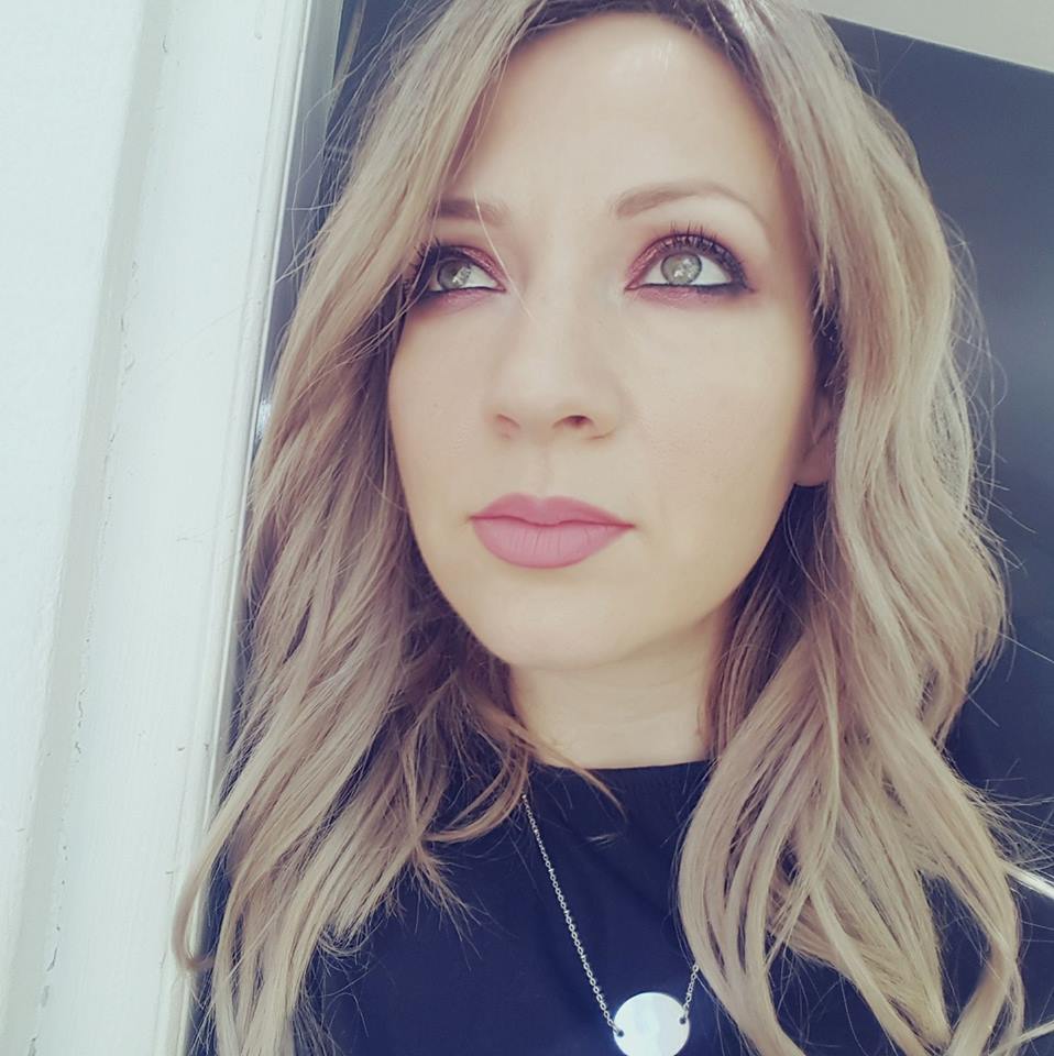 Μαρία Σφακιανάκη - Μαρία Σφακιανάκη, Make up artist, Hair styling